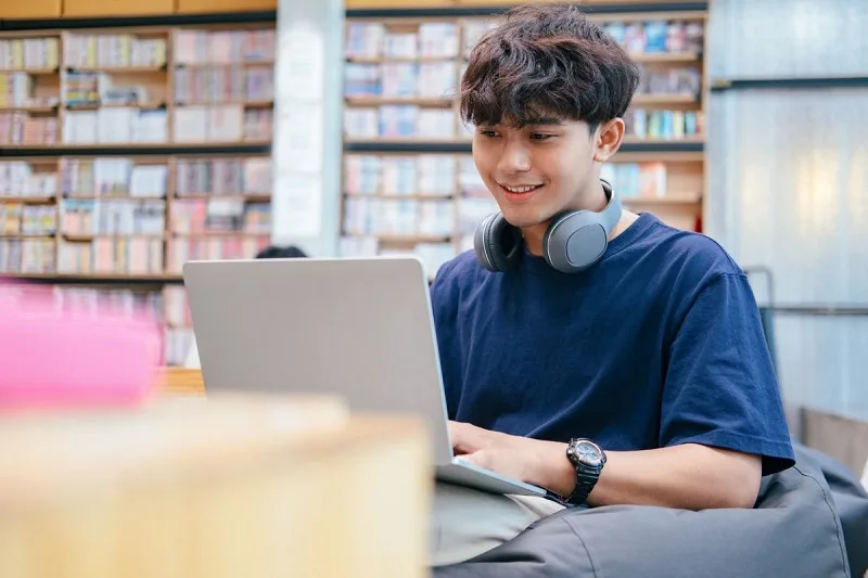Tren Ujian Online di Sekolah Era 4.0 dengan UjianSekolah.id