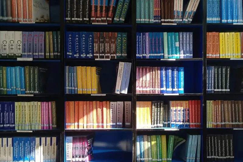 5 Fitur Penting Aplikasi Perpustakaan Sekolah Modern